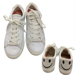 Skechers White Sneakers with Smiley Face Design S10